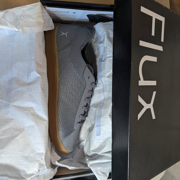 New in box - Flux Adapt Trainer Gray/Gum M7.5, W8.5, Eu40.5 - Picture 2 of 8
